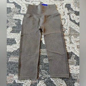 Joylab Brown Seamlesss Cropped Leggings Womens Size XS NWT